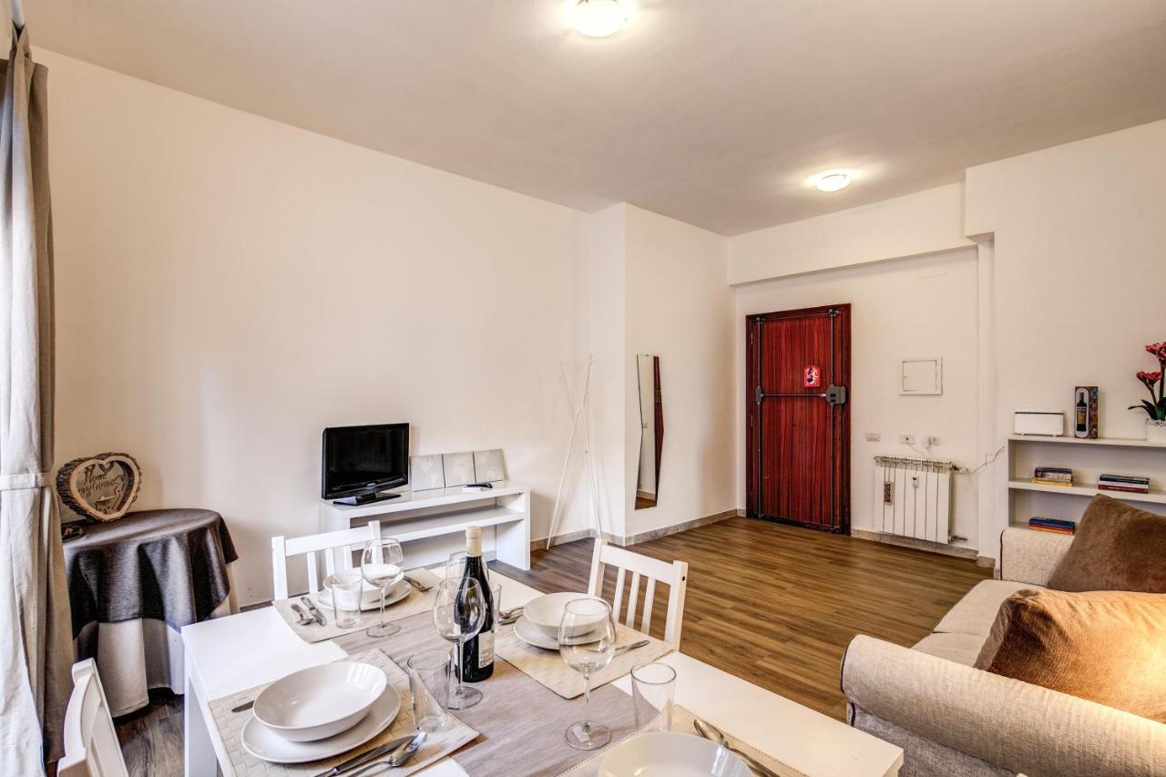 Aura Paradise Apartment Rome Buitenkant foto